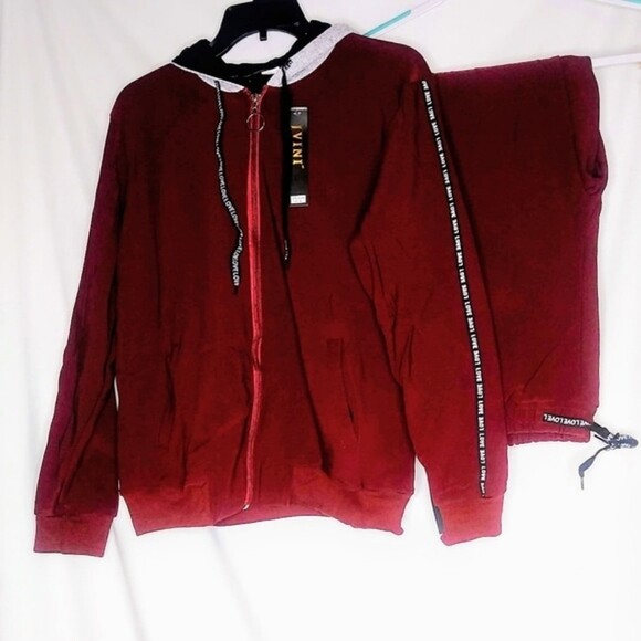 Burgundy Love Sweatsuit L - Picture 5 of 7